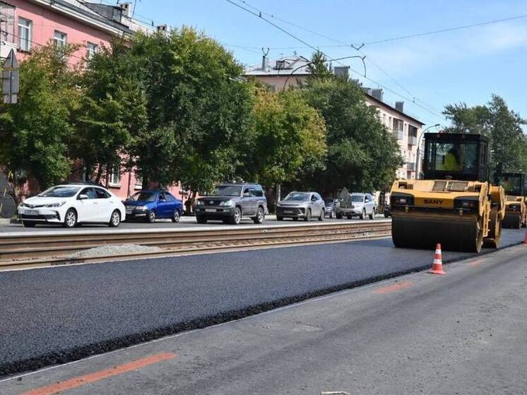 В Новосибирске завершают реконструкцию трамвайных путей на улице Мира