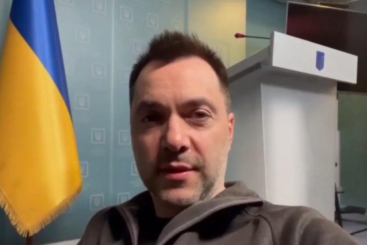 Арестович*: остановка боевых действий станет политической смертью для Зеленского