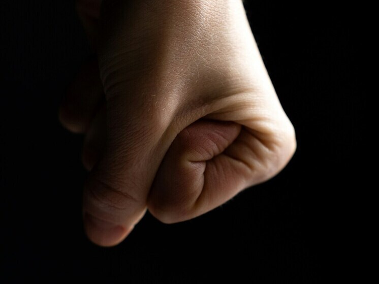 Избивавшую детей кнутом мать из Терновского района отправили за решетку