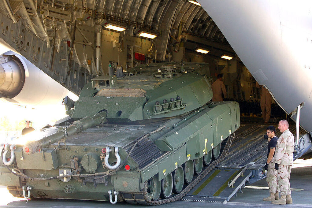 Чехия решила купить у Германии 44 танка Leopard 2A8