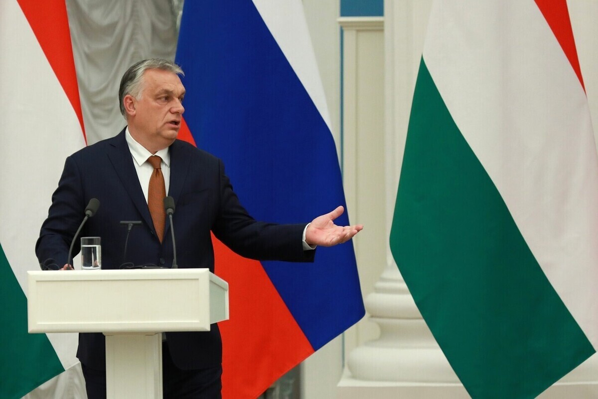 Орбан: Венгрия могла бы развалить Украину за один день, но не будет этого делать