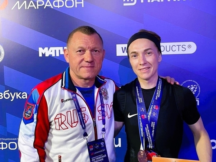 Тяжелоатлетки Чувашии стали призерами чемпионата России