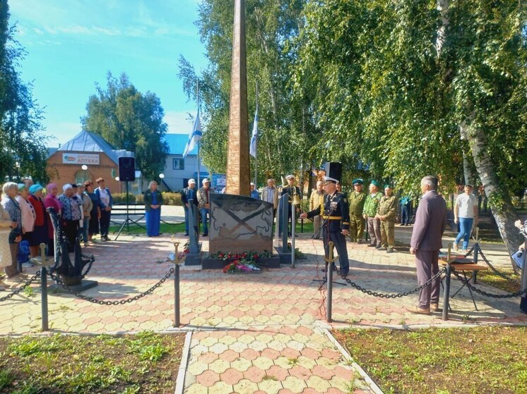 В Башкирии почтили память погибших на подлодке «Курск»