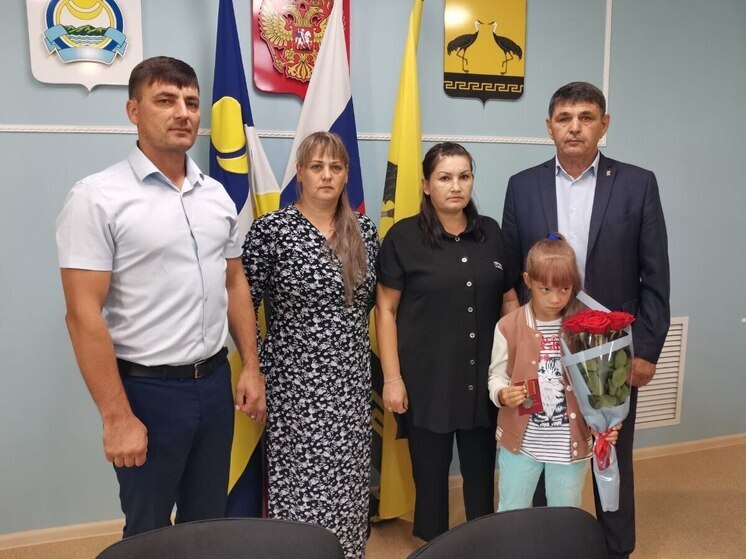 Медаль Суворова передана семье погибшего бойца из Бурятии