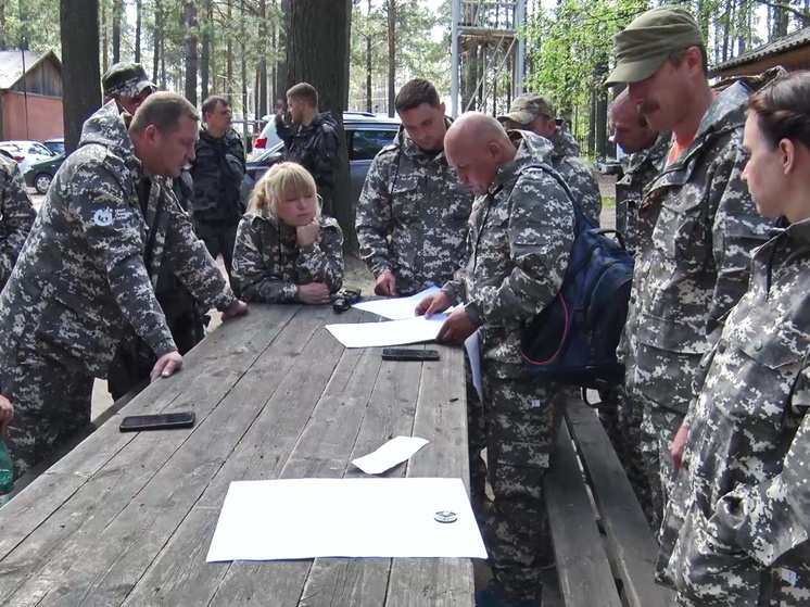 Добровольные пожарные Советского района освоили навыки поиска пропавших в лесу