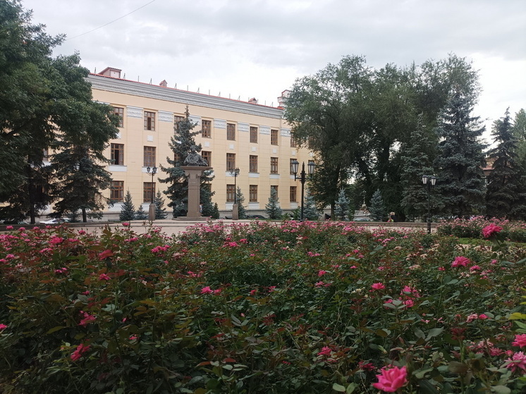 В начале 70-х годов прошлого века в Алма-Ате уже работало и создавалось немало научных институтов