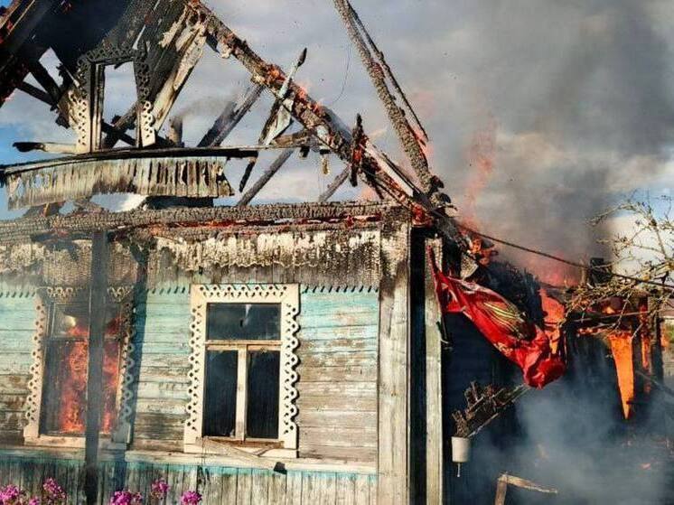 Жилой дом и сарай дотла сгорели в деревне Погорелово