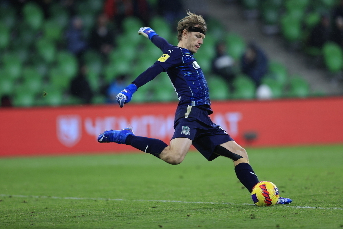 СМИ: Сафонов назвал «проявлением слабости» добровольный уход из ПСЖ