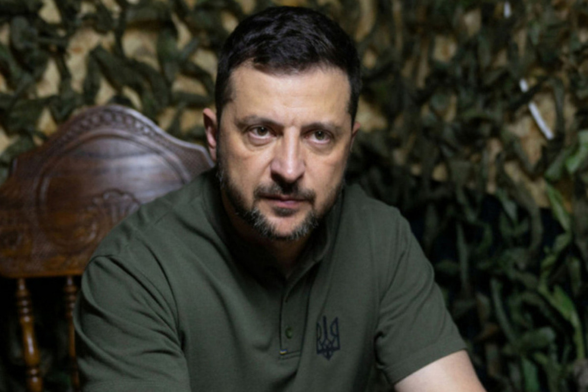 AT: Зеленский отвергает уступки территорий так, будто Киев побеждает в конфликте