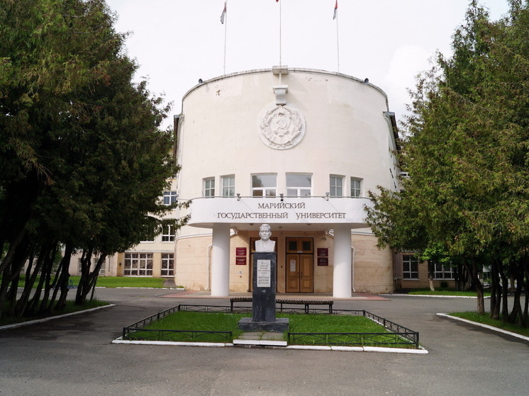 Последний шанс получить востребованную профессию: в МарГУ завершается приём документов на программы СПО