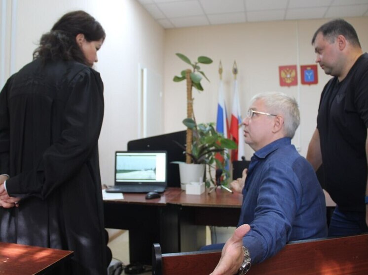 Саратовский экс-депутат возмутился информацией в СМИ о его нарушении ПДД