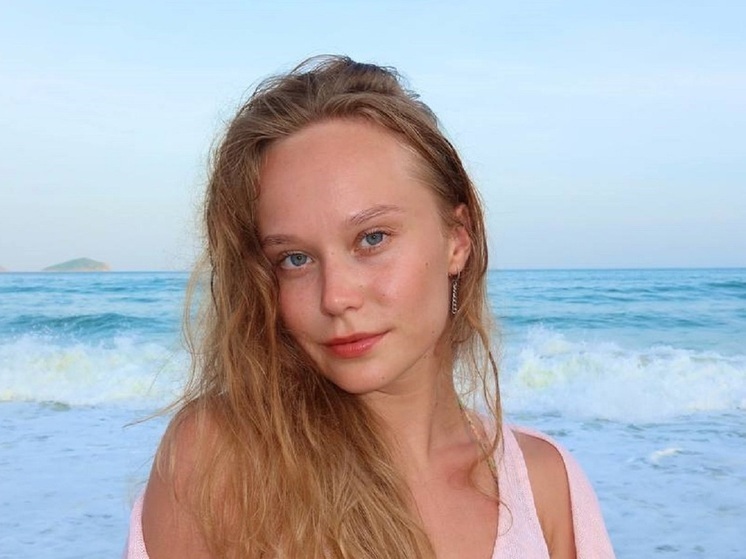 Российская гимнастка Ангелина Мельникова провела отпуск в Китае. Олимпийская чемпионка поделилась игривым видео из поездки.