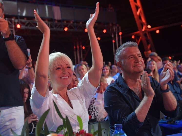 Продюсер Дзюник исключил вероятность развода Леонида Агутина и Анжелики Варум