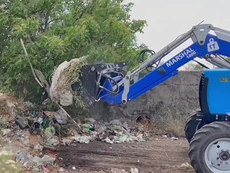 В Привольном на Запорожье убрали крупную стихийную свалку
