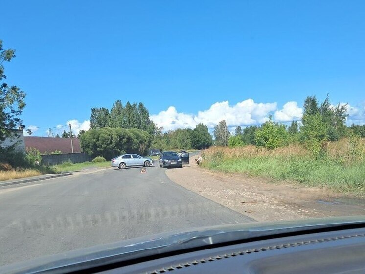 ДТП мешает движению в сторону Опочиц