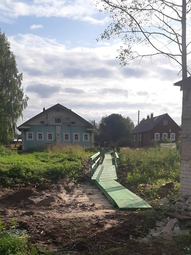 Продолжаются работы в Доме ремёсел в Верхней Уфтюге