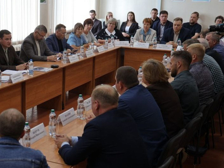 Александр Цыбульский провел рабочую встречу с депутатами Онежского округа