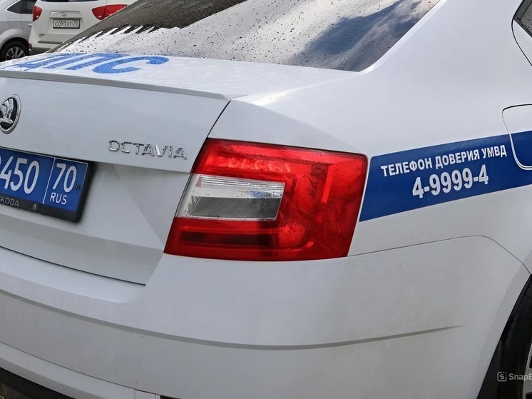 Четыре автомобиля столкнулись у заправки на въезде в Томск