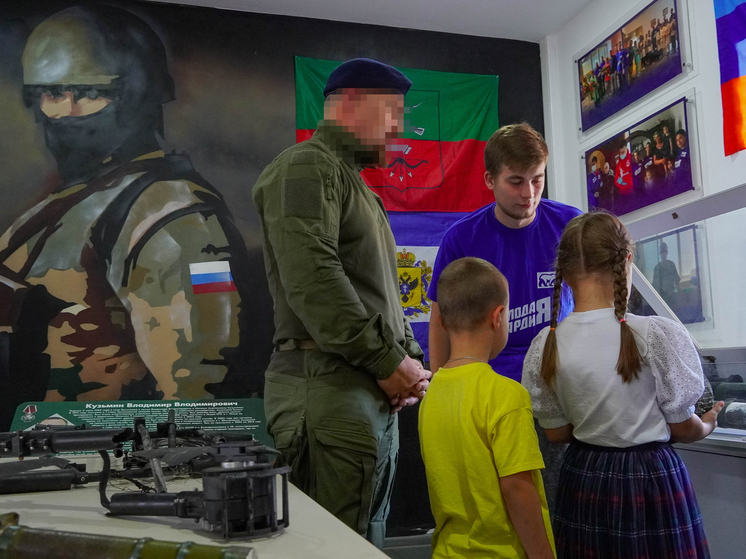 Пензенские парламентарии помогли семьям росгвардейцев подготовить детей к школе