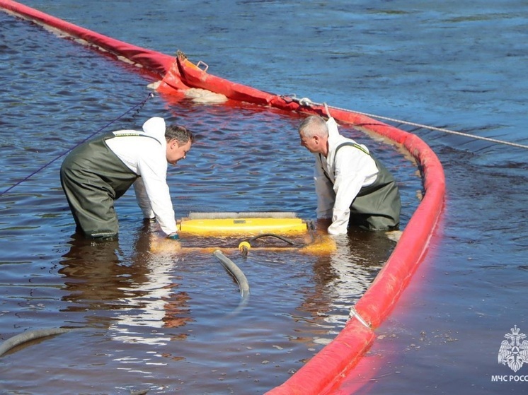 В НАО на практике проверили схему установки боновых ограждений