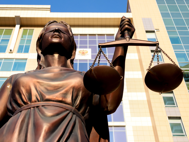 Отец убитого азербайджанцем байкера потребовал с обвиняемых 100 миллионов