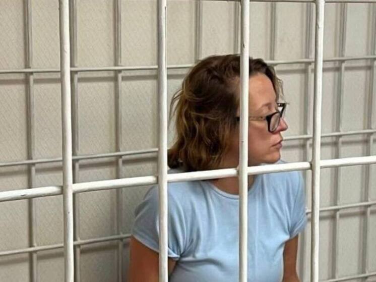Суд временно отстранил замначальника новосибирской Госжилинспекции