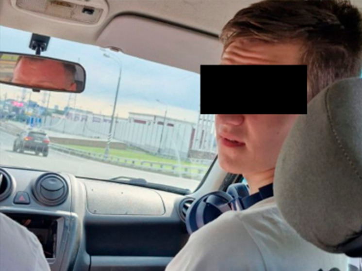 В Брянске задержали курьера телефонных мошенников
