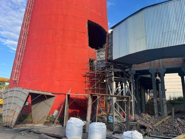 Трое рабочих погибли при падении с высоты на ТЭЦ-2 во Владивостоке