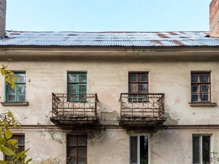 Руководство ЛНР разработает специальную программу переселения жителей из аварийных зданий