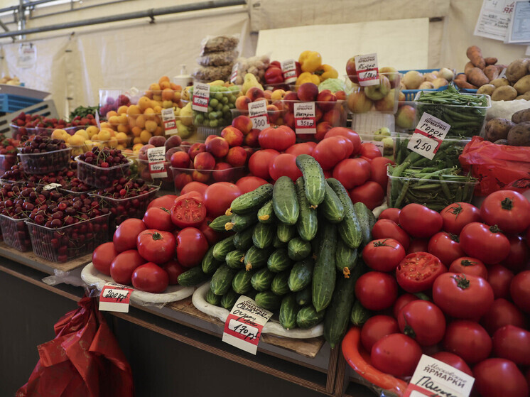 Эксперт Плугов: розничные цены на капусту и морковь стали ниже уровня 2024 года на 20,7%