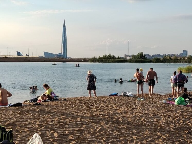 Сезон отпусков в самом разгаре, и вопрос о выборе подходящего купальника становится как никогда актуальным