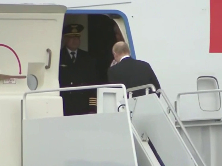 Путин покидает Аляску после переговоров с Трампом