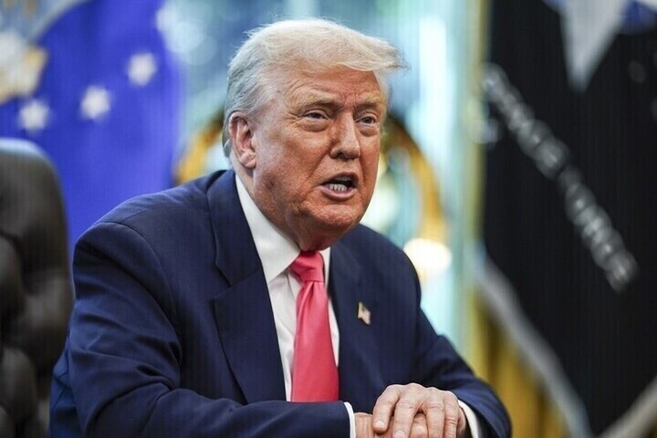 Белый дом вырезал кадры с аплодисментами Трампа Путину