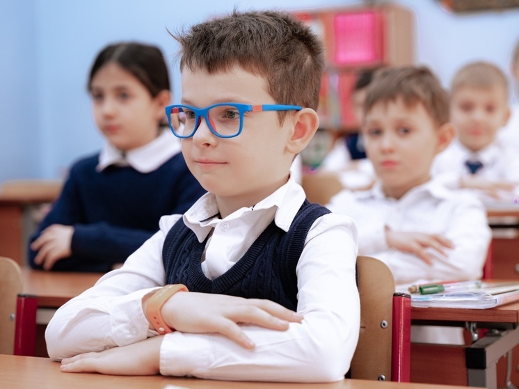 Почти 40% жителей Улан-Удэ — за единую школьную форму для всей страны