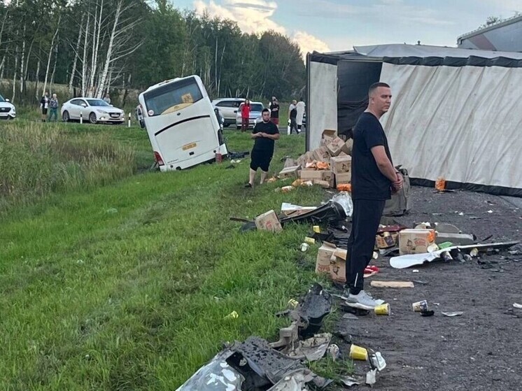 Футболисты «Тюмени-2» попали в ДТП по пути на матч в Омской области