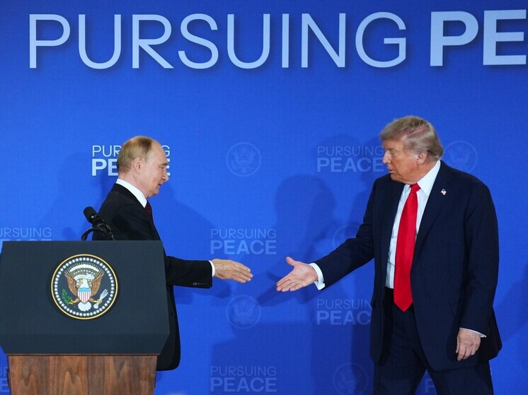 Саммит Владимира Путина и Дональда Трампа завершился так же неожиданно, как и возник