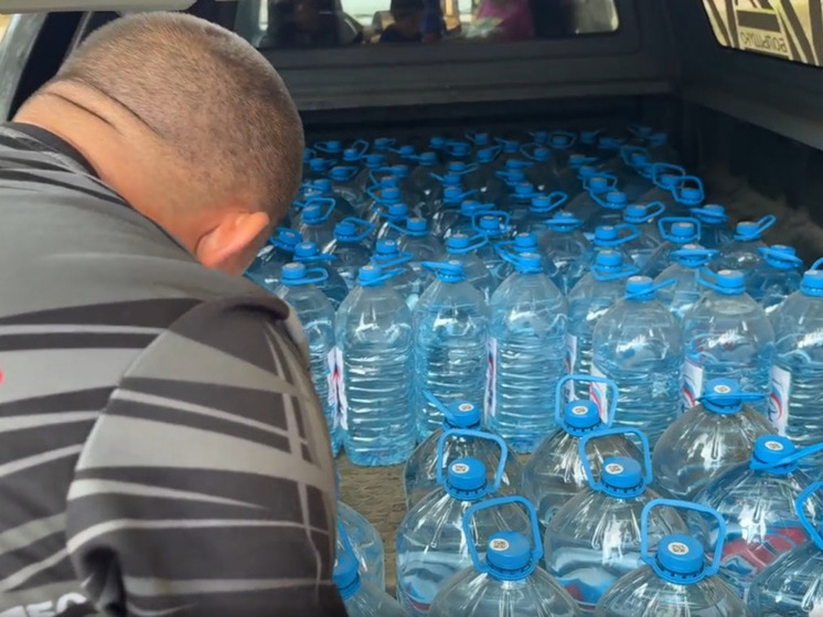 «Единая Россия» доставила питьевую воду в населённые пункты ДНР