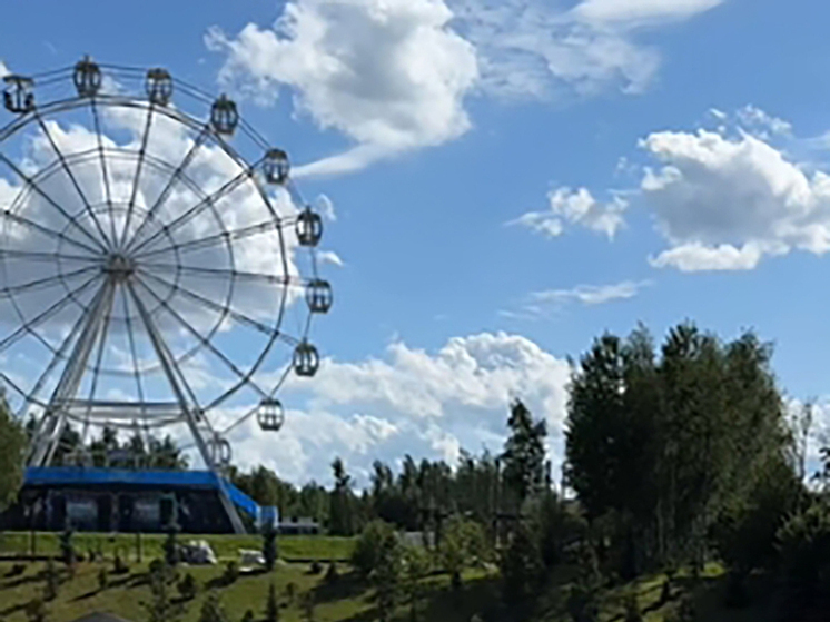 В Калуге открывают новое колесо обозрения и лодочную станцию