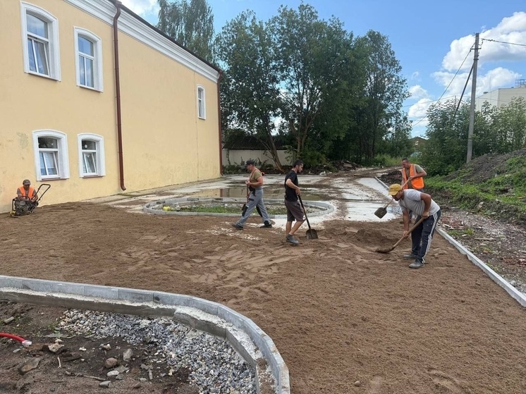 Улицу 50 лет Октября в Малой Вишере реконструировали на 57%