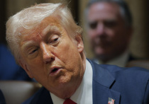 Президент США Дональд Трамп объявил о кардинальной смене подхода к урегулированию конфликта на Украине: по его словам, целью является не простое соглашение о прекращении огня, а немедленный переход к полноценному мирному договору, который положит конец боевым действиям