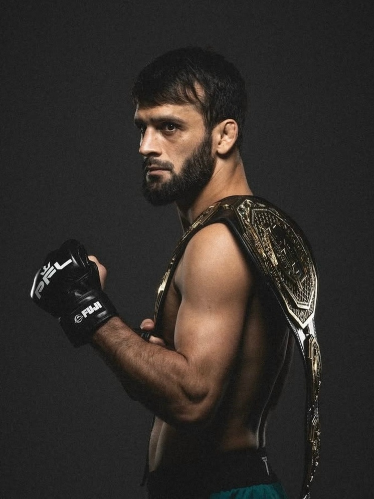 Дагестанский боец MMA проиграл в финале Гран-при PFL