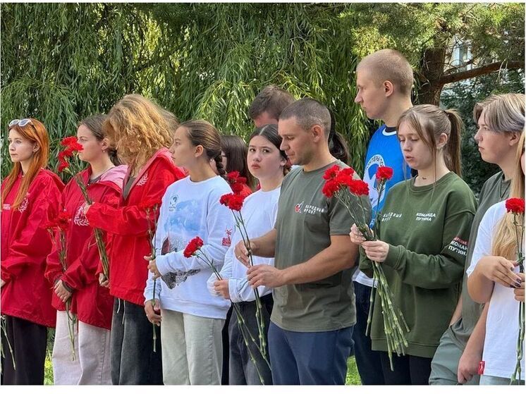 Смоляне почтили память волонтёров ОНФ, погибших при эвакуации населения Курского приграничья