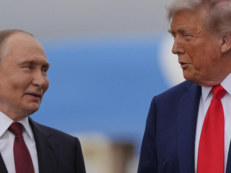 Трамп планировал пригласить Путина на обед со стейками и мороженым