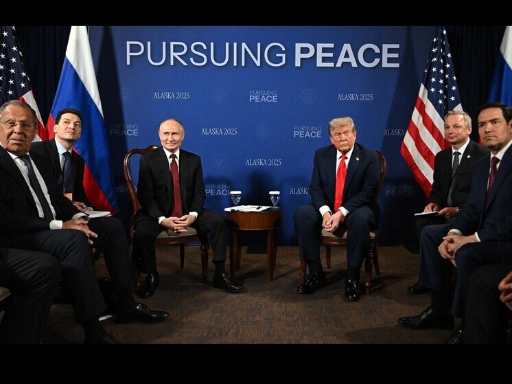 NPR: Госдеп оставил секретные документы саммита в принтере отеля на Аляске