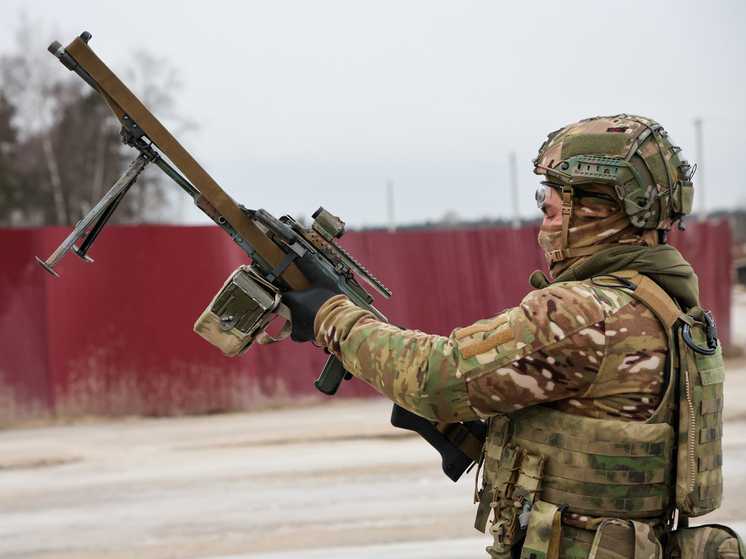 Минобороны: боец ВС РФ сбил из пулемета несколько БПЛА ВСУ, спасая сослуживцев