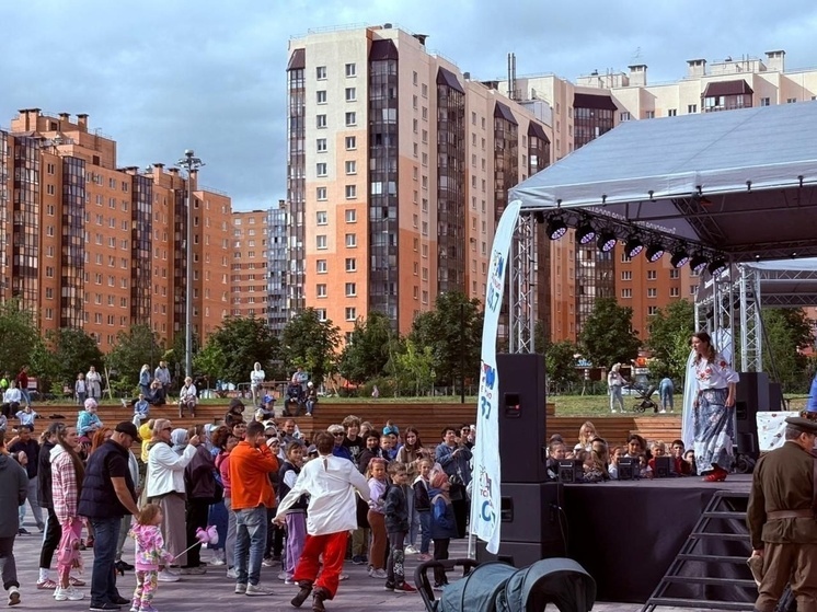 В Кудрово прошел первый фестиваль уличных театров