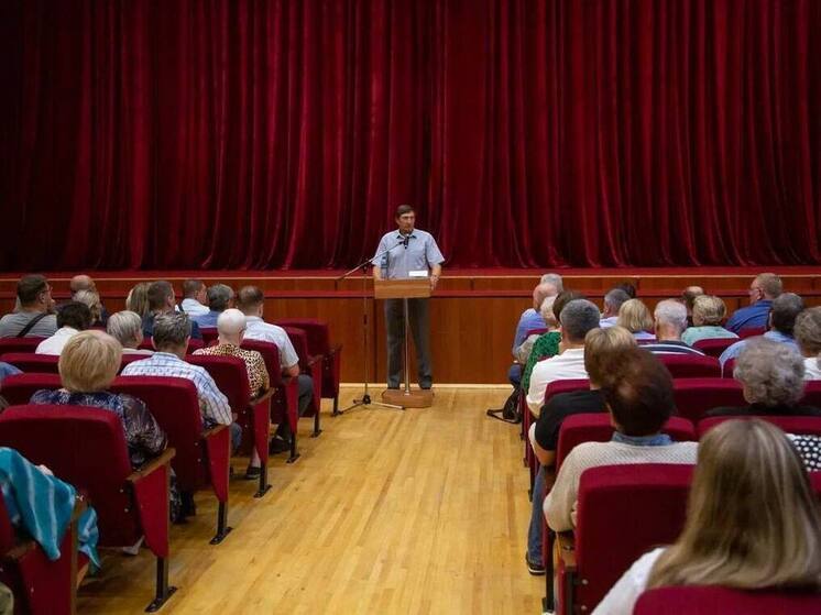 Встреча с общественными советниками прошла в Великих Луках