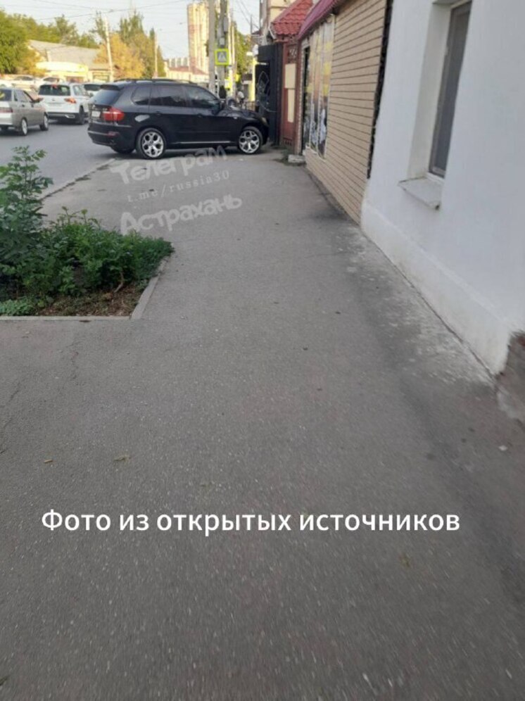 Парковка по-астрахански: нарушителя нашли по фото в сети и наказали