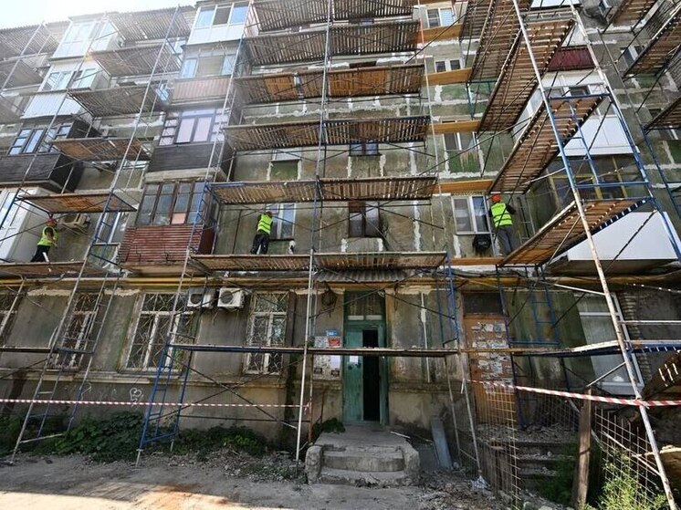 В Торезе отремонтируют дом, построенный шестьдесят лет назад