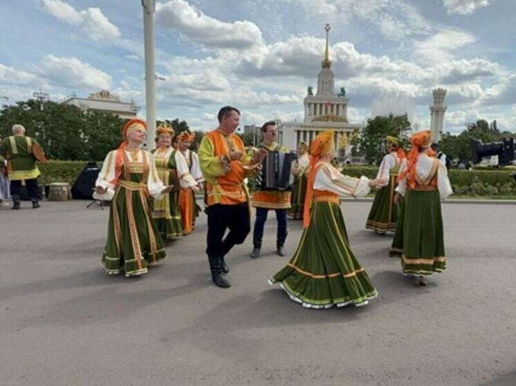 Ансамбль «Лесная сказка» из Сосново представил Ленобласть на ВДНХ